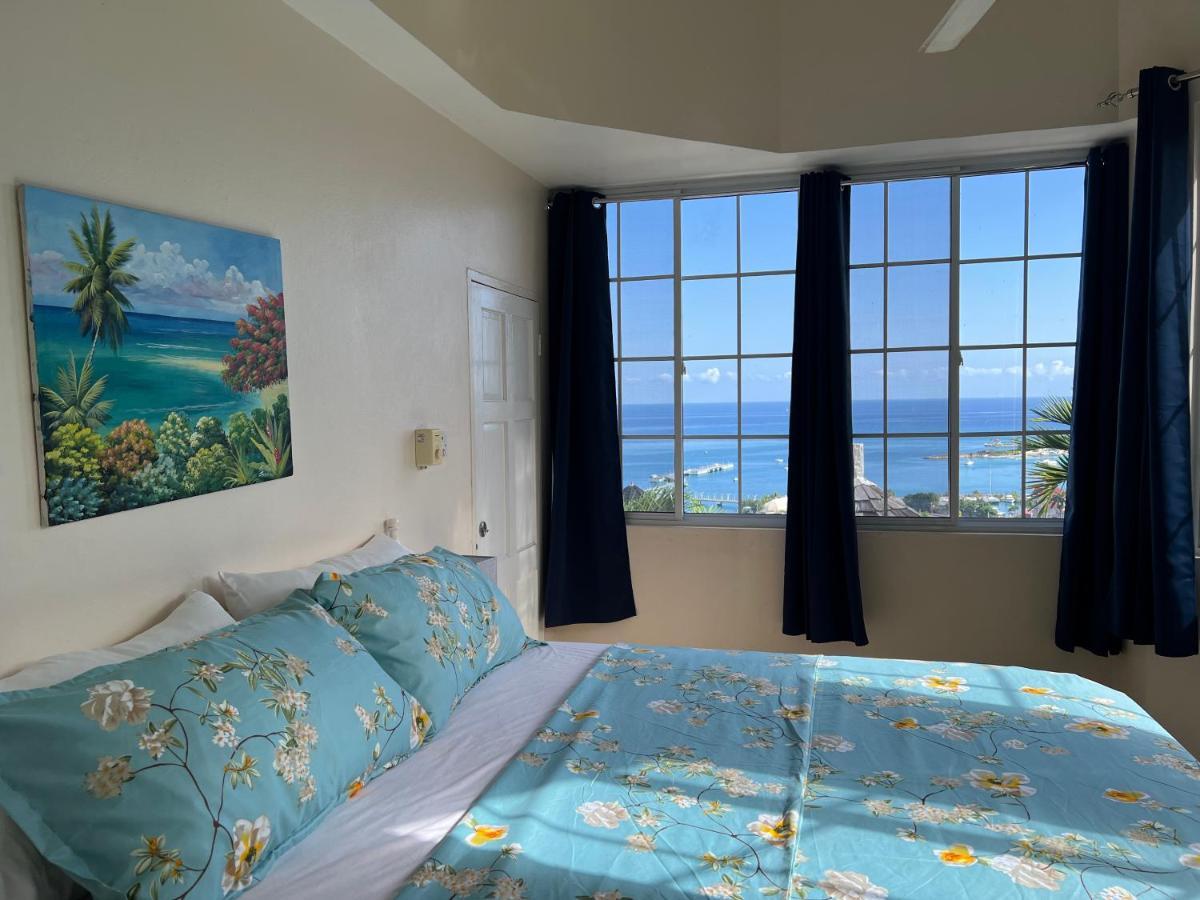 Pampered In Paradise Near Ian Fleming Airport Ocj Ocho Rios Kültér fotó
